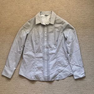 Reitmans size nine dress shirt